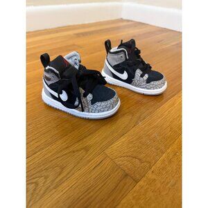 Air Jordan 1 High OG Toddler Sneakers Black/Gray With Elephant Print Size 5C